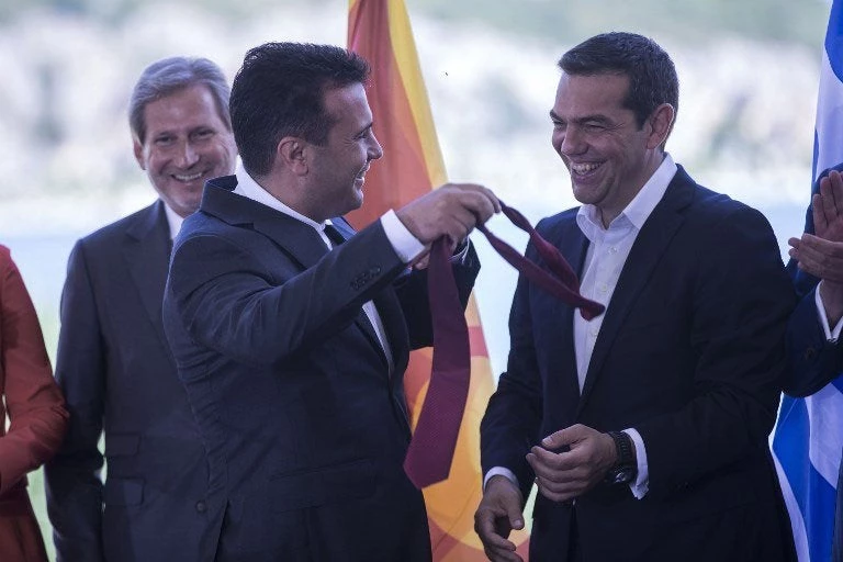 Τι απέκρυψε ο Τσίπρας για τη Συμφωνία των Πρεσπών, τον διέψευσε και ο Ζάεφ!